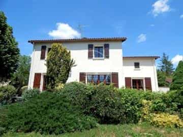House in Antigny, 86310, France, Poitou-Charentes 10016679
