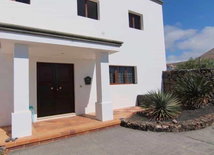 House in Tias, Canary Islands 10016853