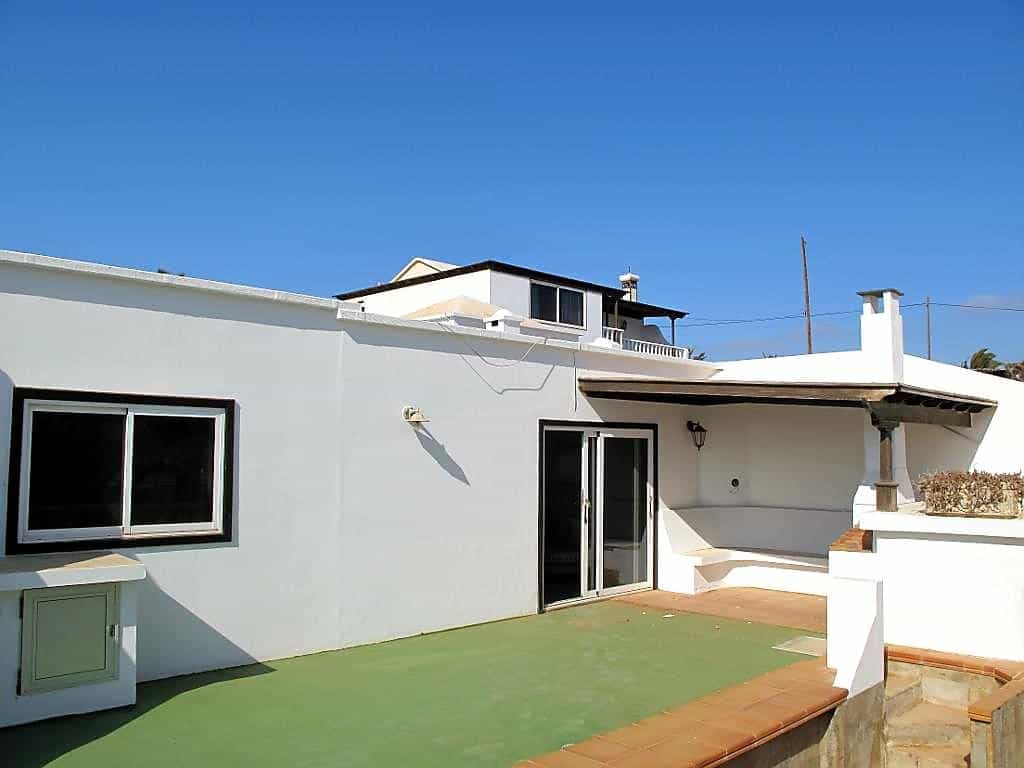 House in Teguise, Canary Islands 10016860