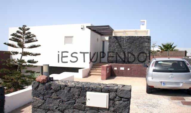 жилой дом в Playa Blanca, Canary Islands 10016863