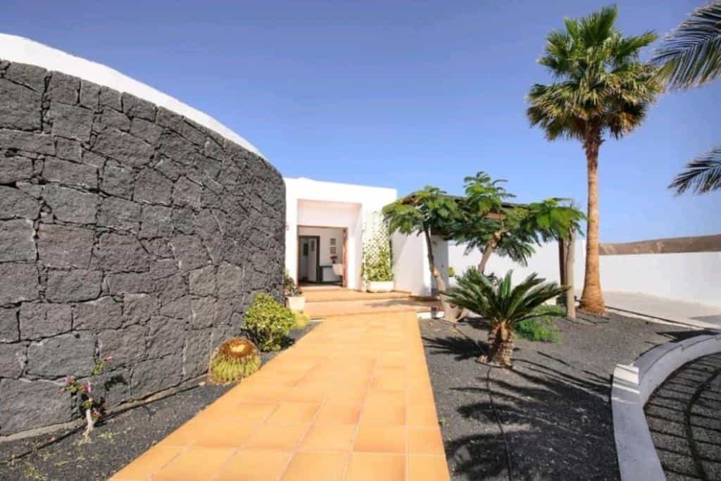 Talo sisään Costa Teguise, Canary Islands 10016872