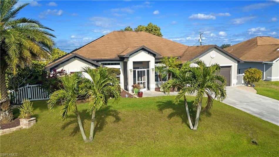 Hus i Cape Coral, Florida 10016910