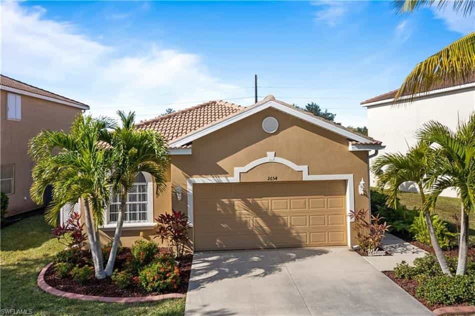 House in Cape Coral, Florida 10016911
