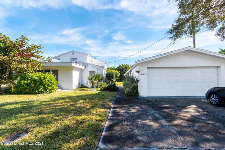 House in Indialantic, Florida 10017444