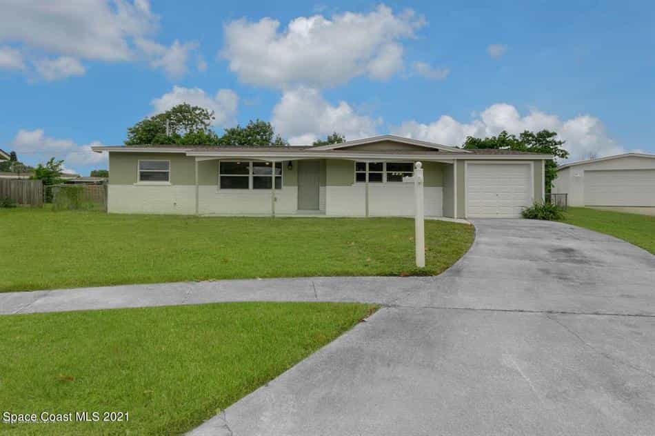 Huis in West Eau Gallie, Florida 10017492