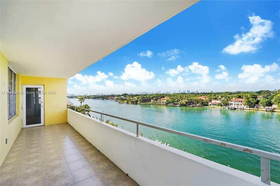 Condominium in Miami-strand, Florida 10017564