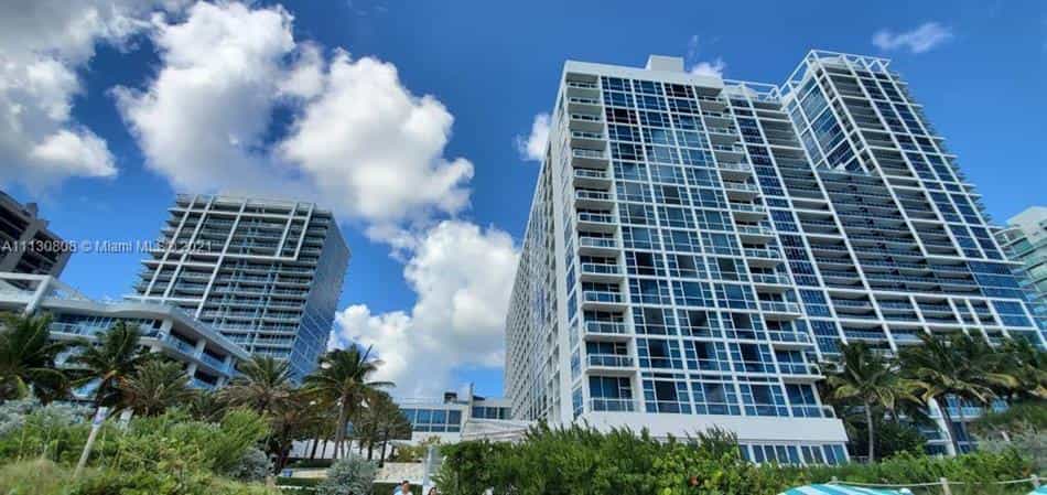 Condominium in Miami-strand, Florida 10017566