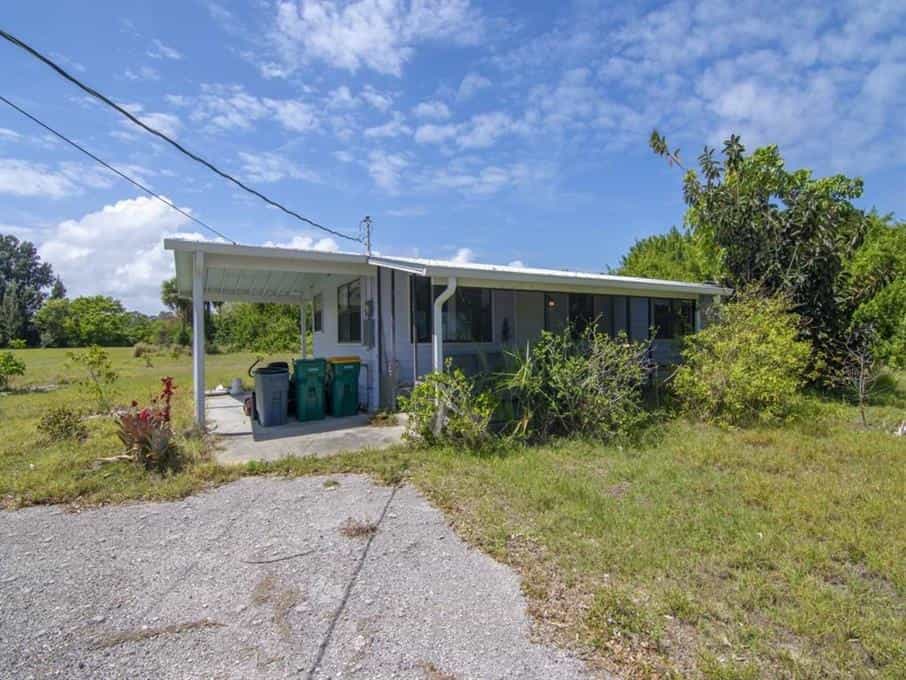 House in Micco, Florida 10017580