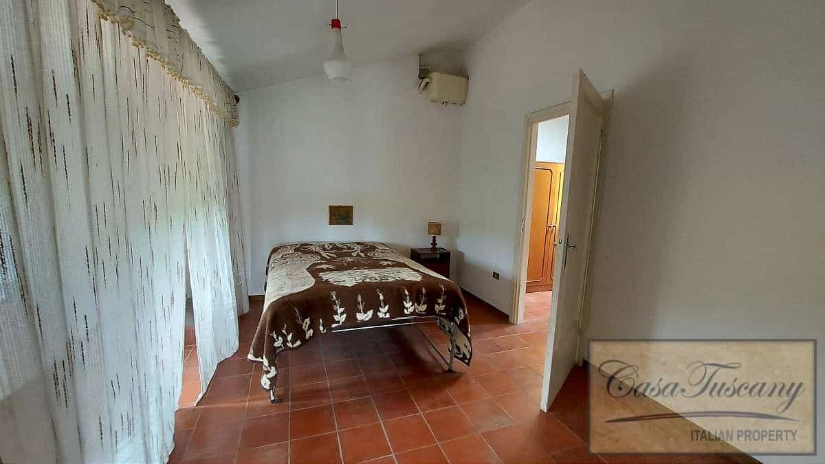 casa en Coreglia Antelminelli, Tuscany 10017613