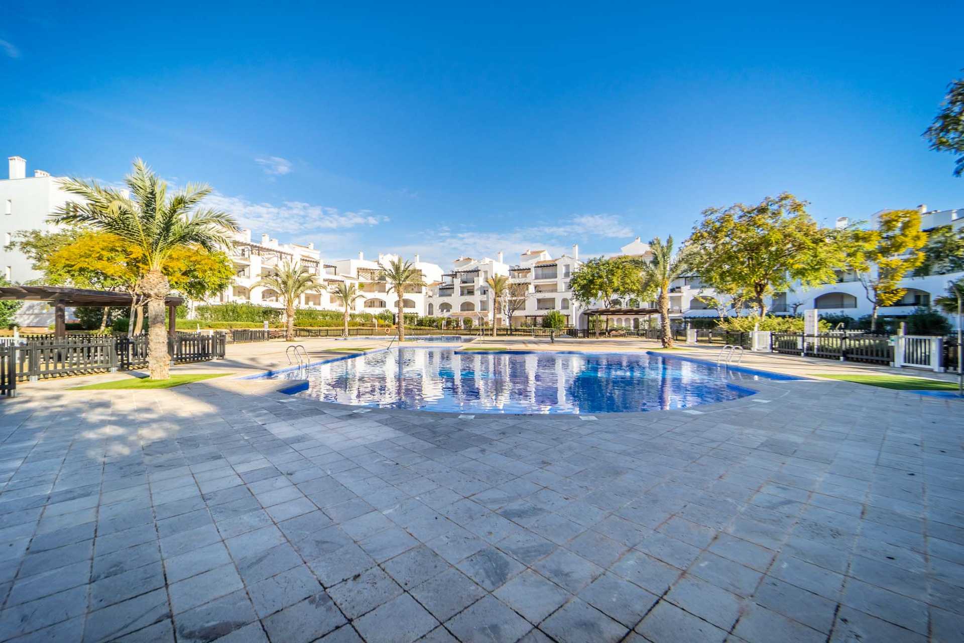 Condominium in La Torre Golf Resort, Murcia 10017659