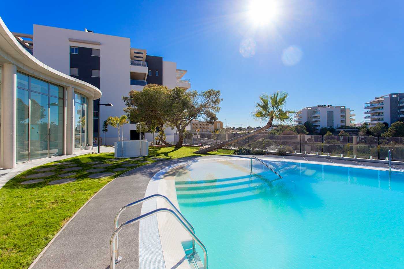 Condominium in Villamartin, Alicante 10017665