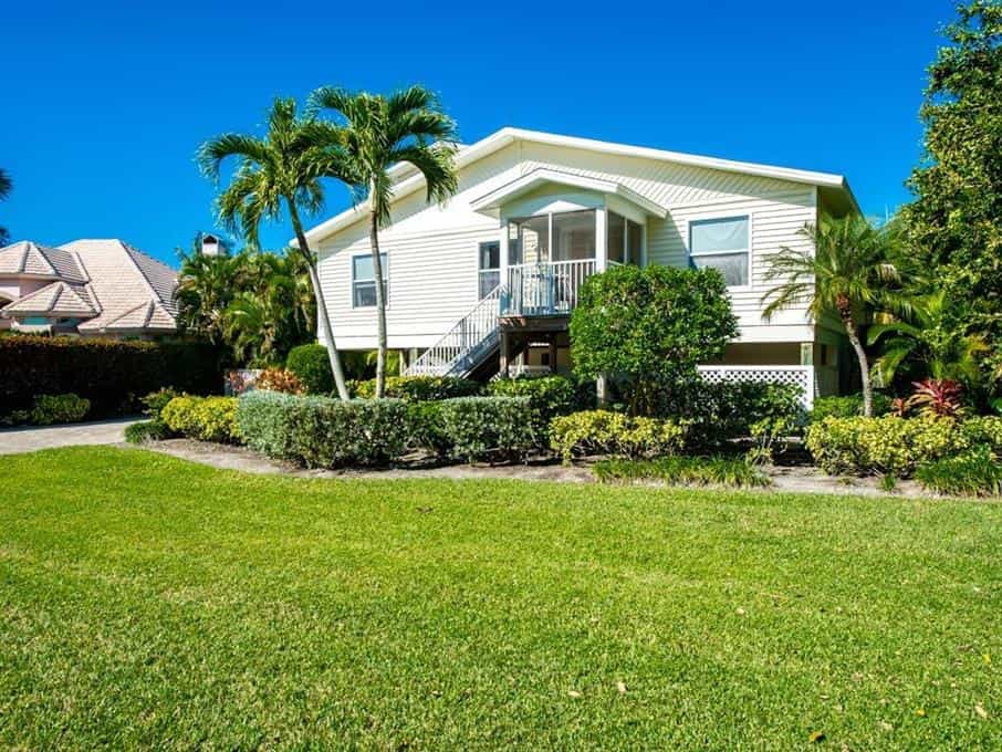 House in Sanibel, Florida 10017875