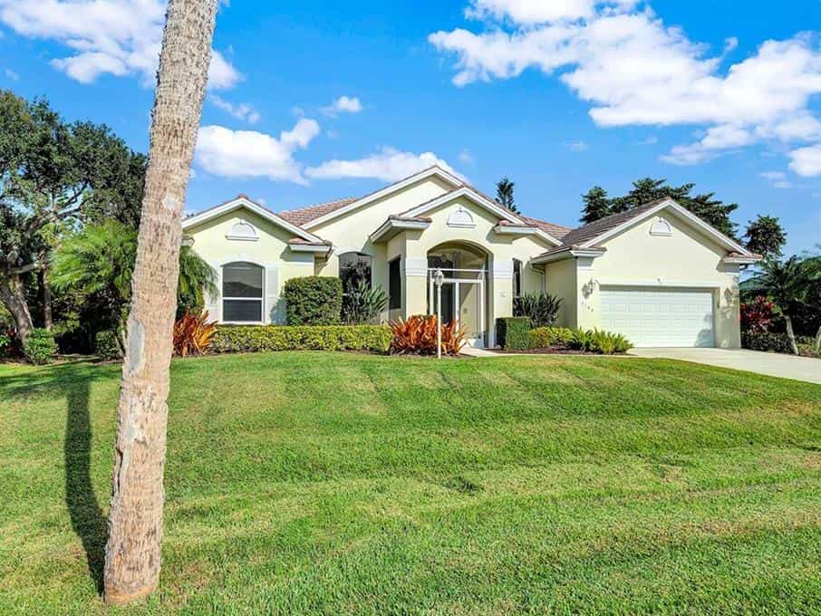 House in Winter Beach, Florida 10018088
