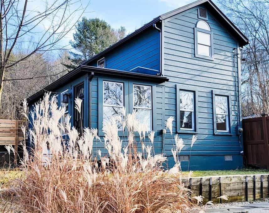 House in Copake Lake, New York 10018324