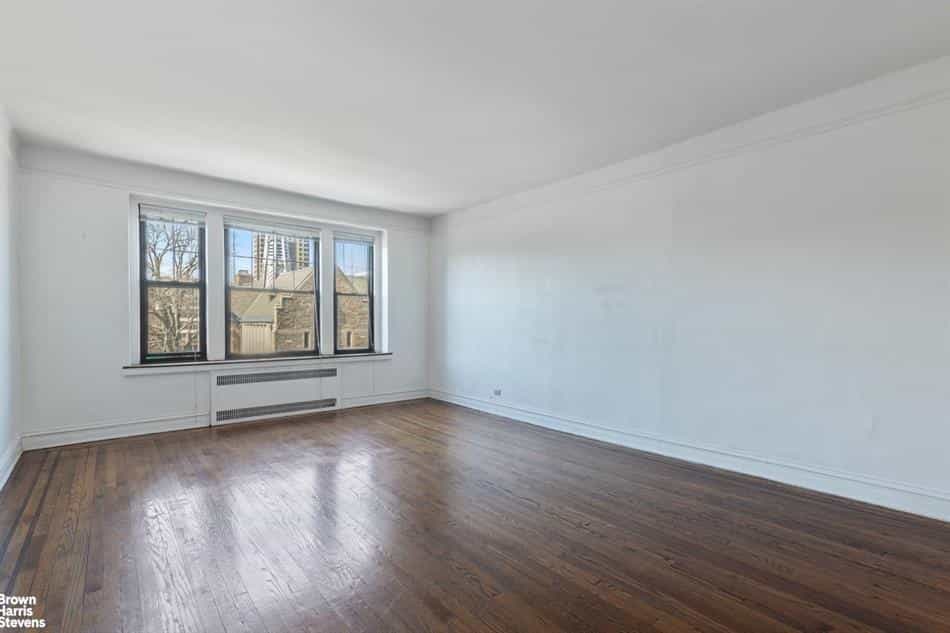 公寓 在 布鲁克林庄园, 纽约 10018432