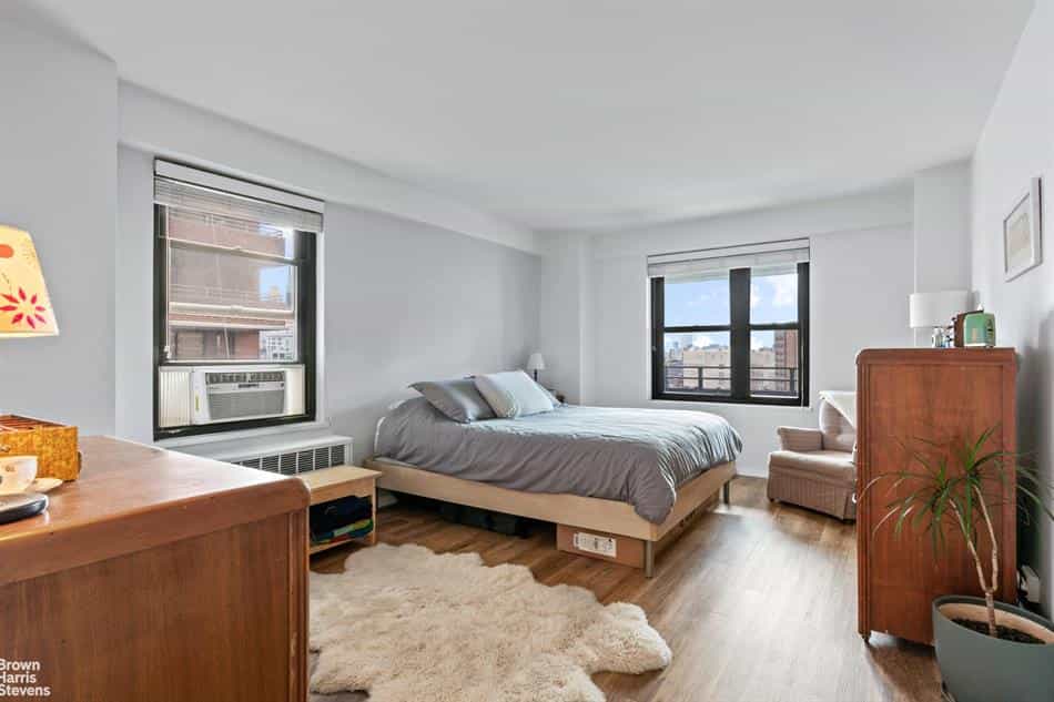 Condominium in Hoboken, New Jersey 10018622