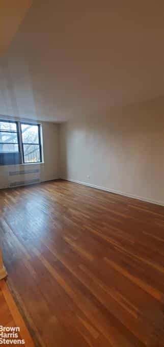 公寓 在 布朗克斯, 纽约 10019219
