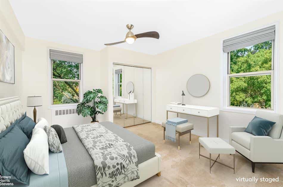 Condominium in Riverdale, New York 10019358