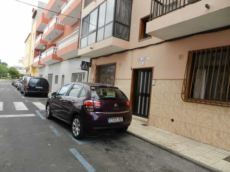 Condominium in Las Galletas, Canary Islands 10019572