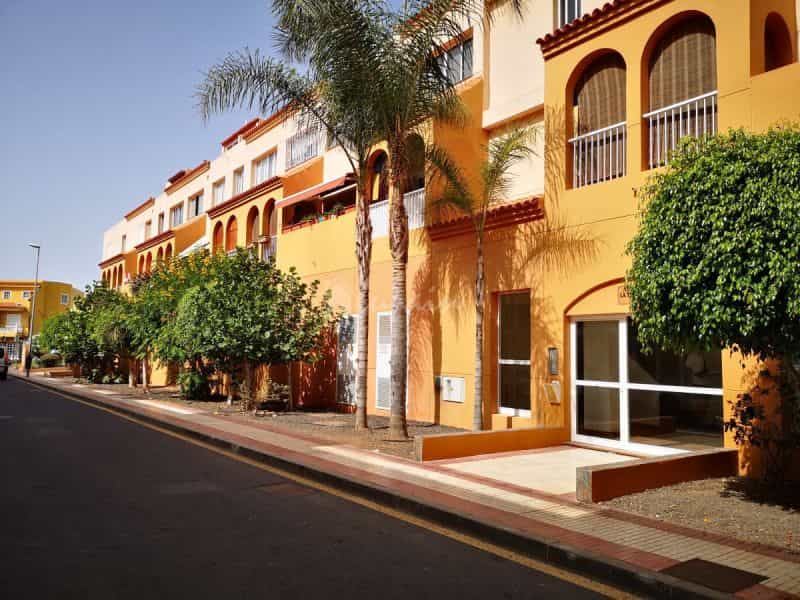 Condominium in Cabo Blanco, Canary Islands 10019588