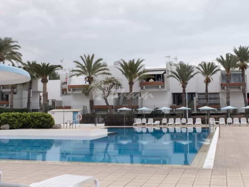 Condominium in Las Galletas, Canary Islands 10019591