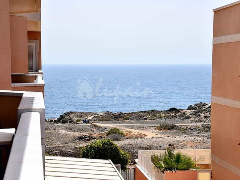 Condominium in Las Galletas, Canary Islands 10019652