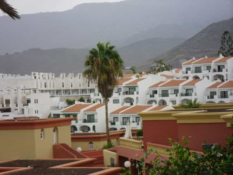 Condominium in El Guincho, Canary Islands 10019657
