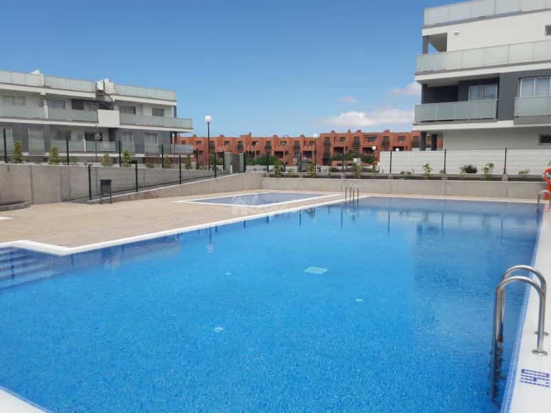 Condominium in El Medano, Canary Islands 10019785