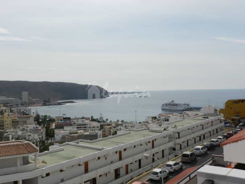 Condominium dans Los Cristianos, les îles Canaries 10019934