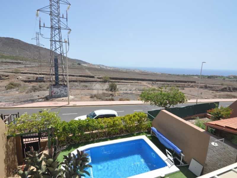 House in Adeje, Canary Islands 10019950