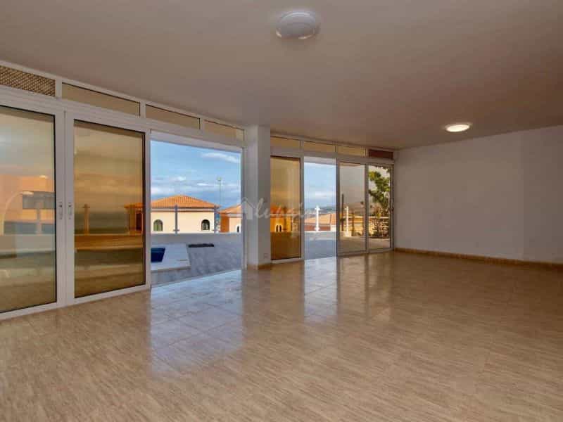 House in San Eugenio, Dream View 10019976