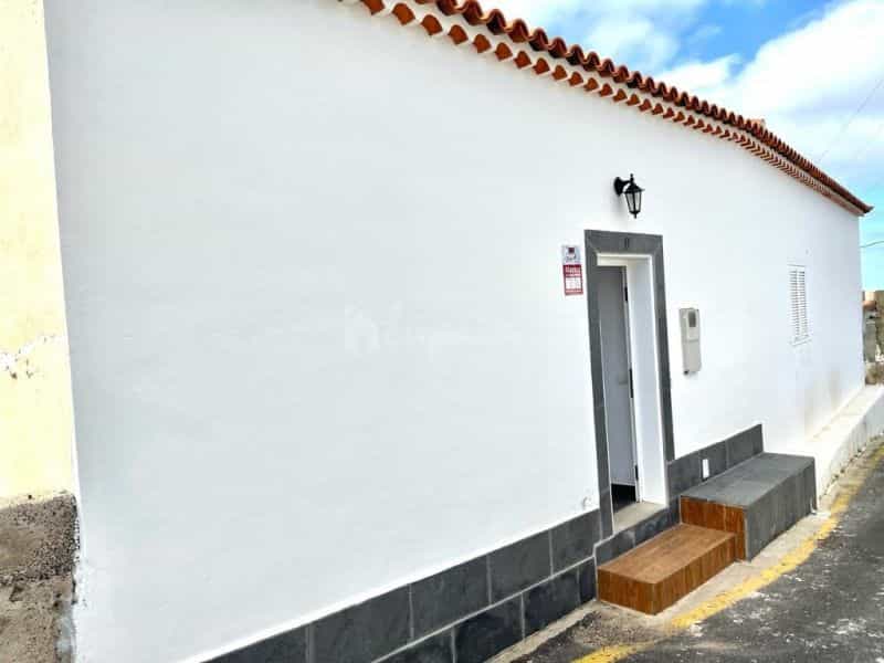 House in Arona, Canary Islands 10020001