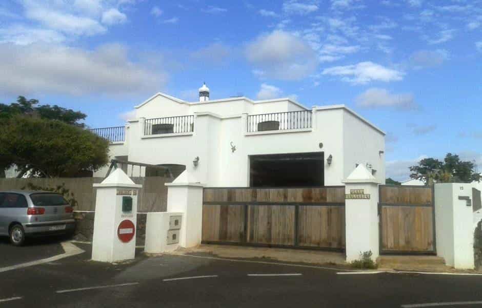 House in Teguise, Canary Islands 10020262