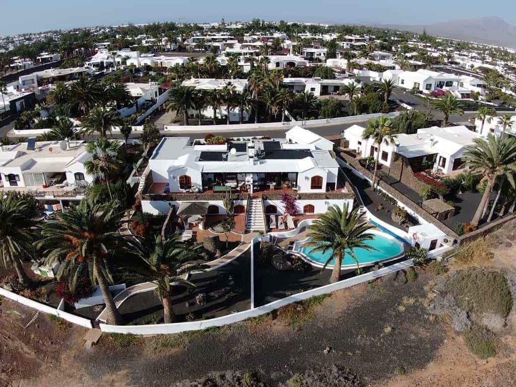 жилой дом в Playa Blanca,  10020292