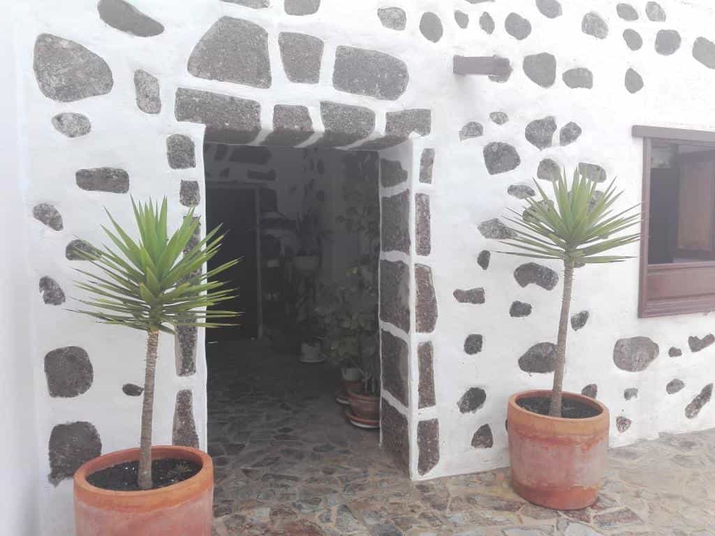 House in Soo, Canary Islands 10020305