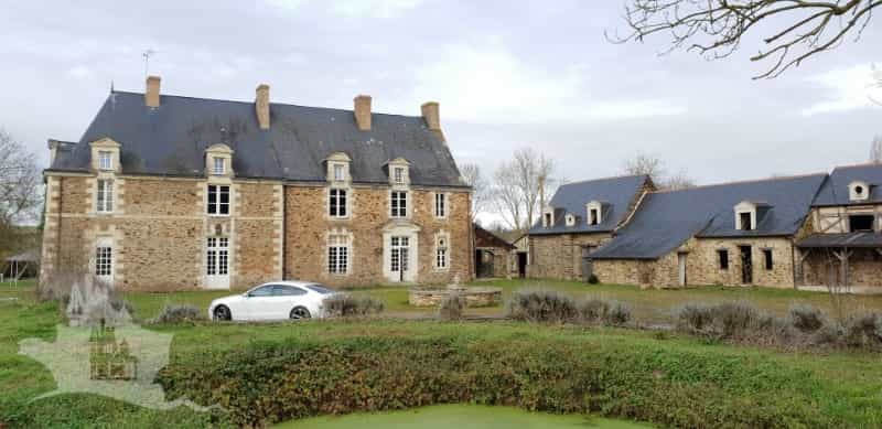 rumah dalam Montreuil-sur-Maine, Pays de la Loire 10020578