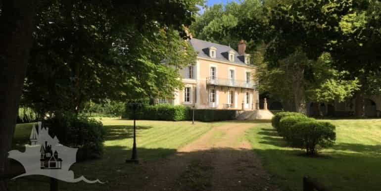 Talo sisään Chateau-du-Loir, Pays de la Loire 10020587