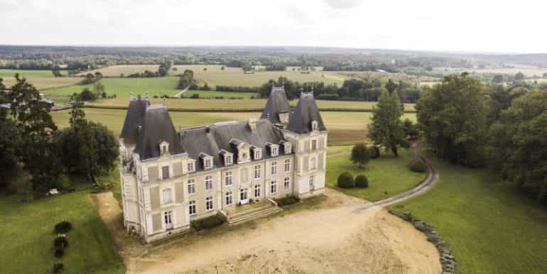 House in Angers, Pays de la Loire 10020594