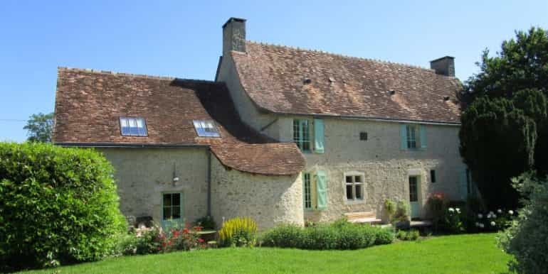 House in Le Mans, Pays de la Loire 10020615