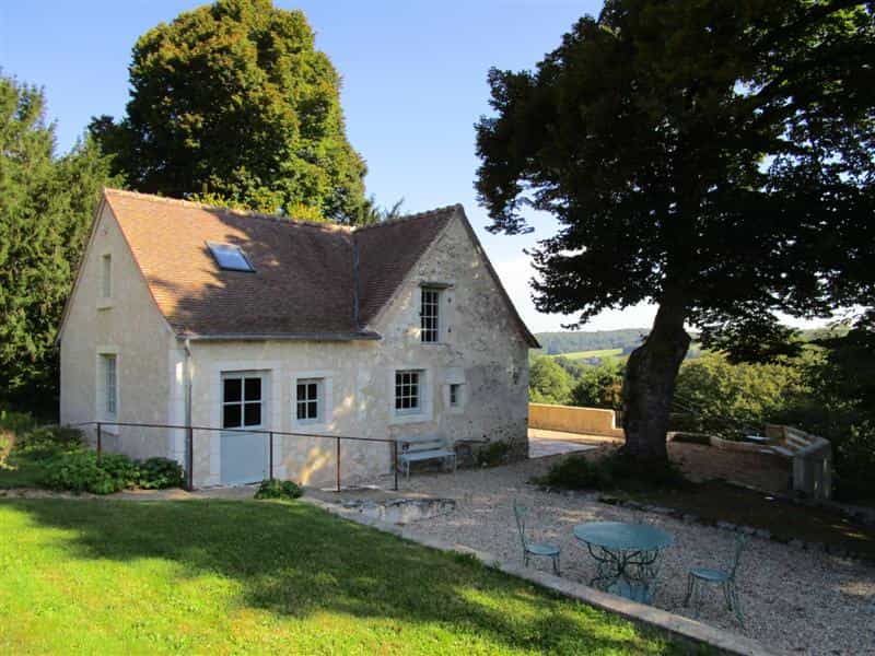 House in Chateau-la-Valliere, Centre-Val de Loire 10020616