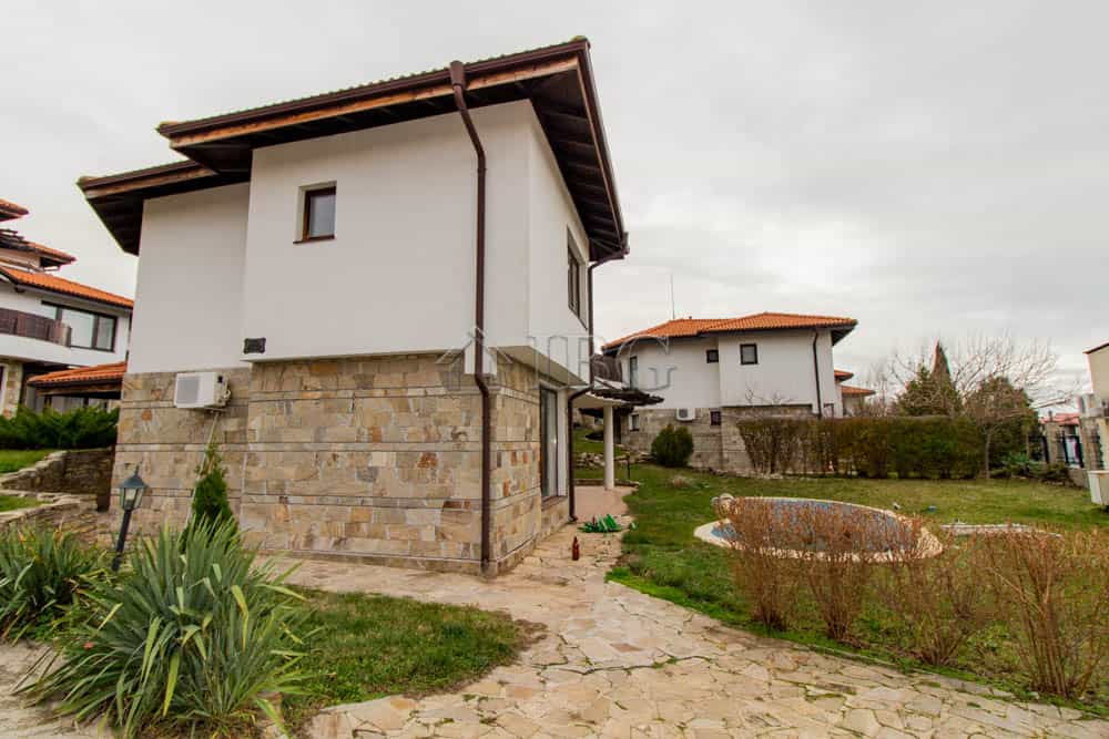 Dom w Koszarica, Burgas 10020768