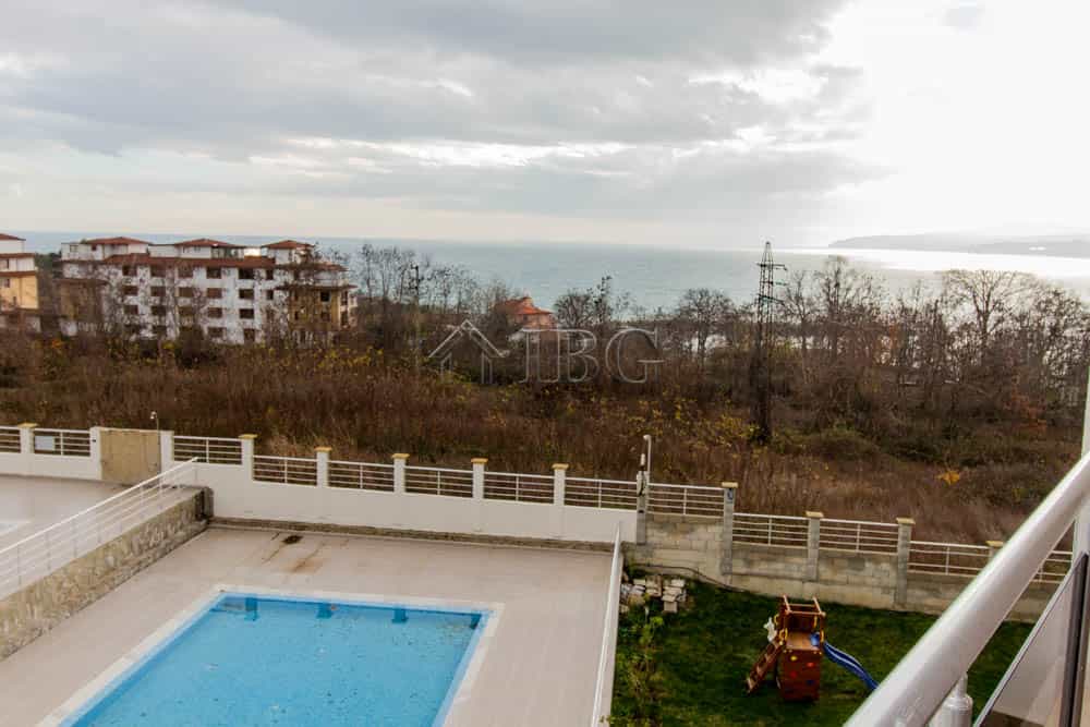 Condominium in Byala, Varna 10020786