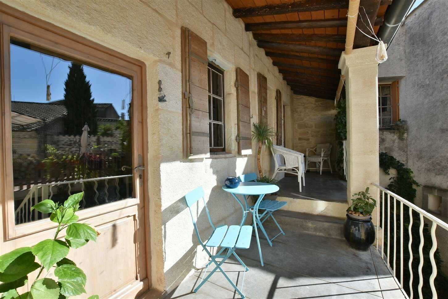 rumah dalam Sommieres, Occitanie 10021139