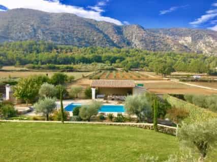 Haus im Maubec, Provence-Alpes-Côte d'Azur 10021174