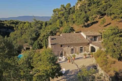 Huis in Oppede, Provence-Alpes-Cote d'Azur 10021175
