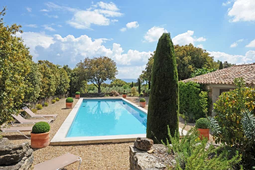 Dom w Gordes, Provence-Alpes-Cote d'Azur 10021185