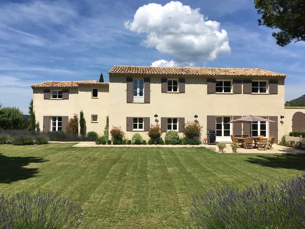 Hus i Lourmarin, Provence-Alpes-Cote d'Azur 10021187