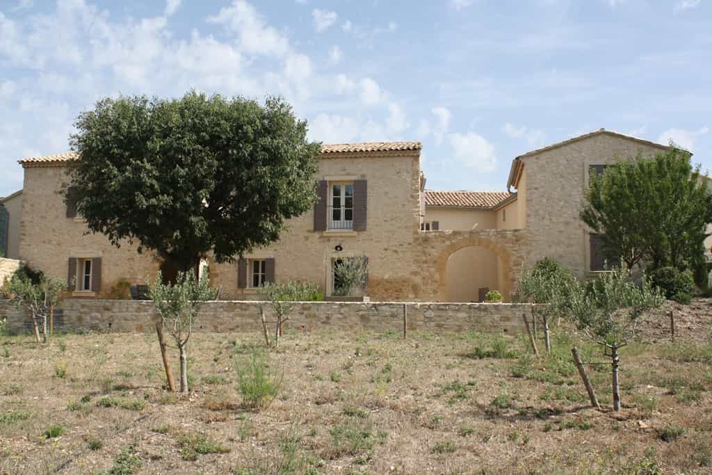 rumah dalam Lourmarin, Provence-Alpes-Cote d'Azur 10021187
