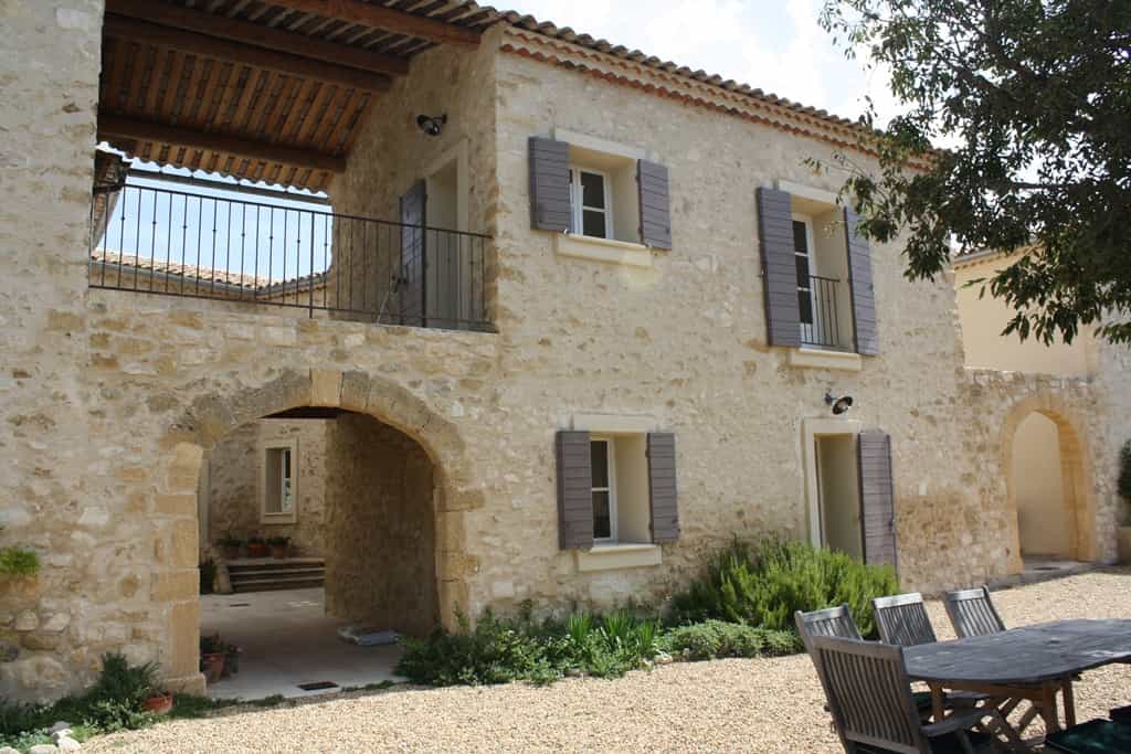 Hus i Lourmarin, Provence-Alpes-Cote d'Azur 10021187