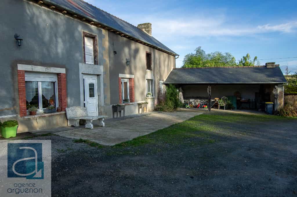 House in Saint Jouan De L Isle, Bretagne 10021686
